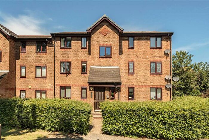 1 Bedroom Flat For Sale In Bernard Ashley Drive, Charlton, SE7