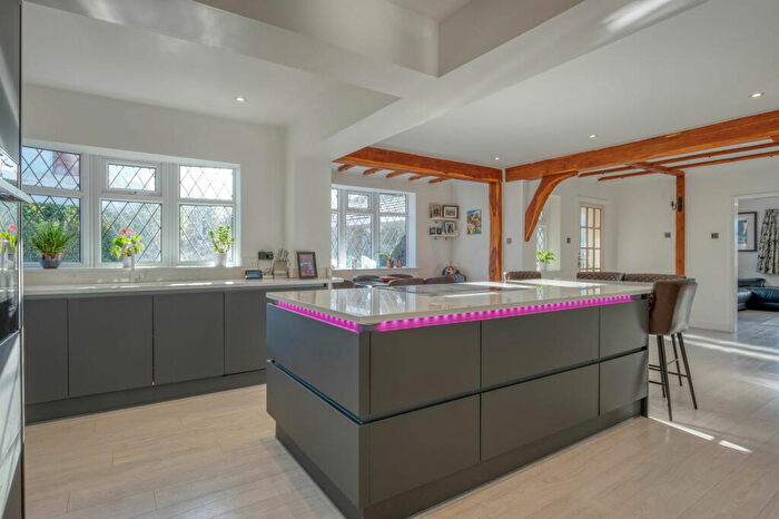 4 Bedroom Detached House For Sale In Lower Shepley Lane, Lickey End, Bromsgrove, B60