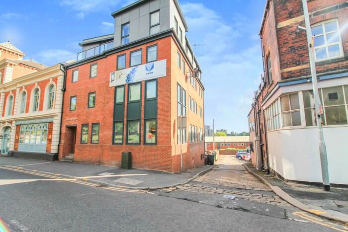 1 Bedroom Apartment To Rent In North Street, Leeds, LS2