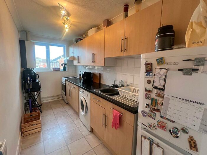 1 Bedroom Flat To Rent In Forth Close, Fareham, PO14