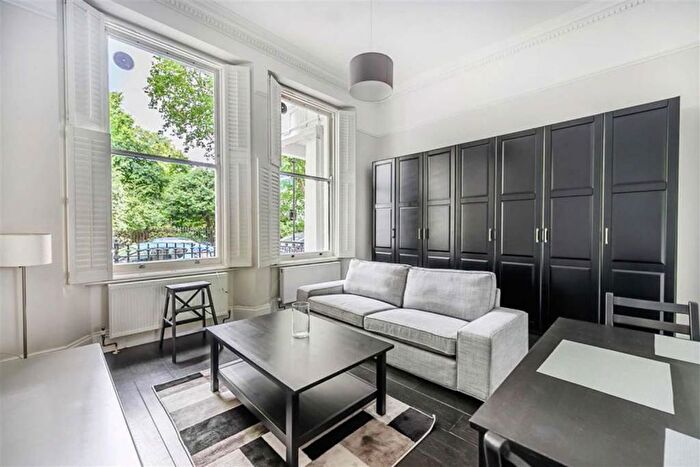 1 Bedroom Flat To Rent In Courtfield Gardens, Earls Court, SW5
