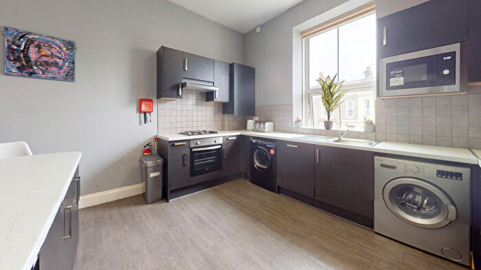 1 Bedroom Flat To Rent In Greenbank Terrace, Greenbank, Plymouth, PL4