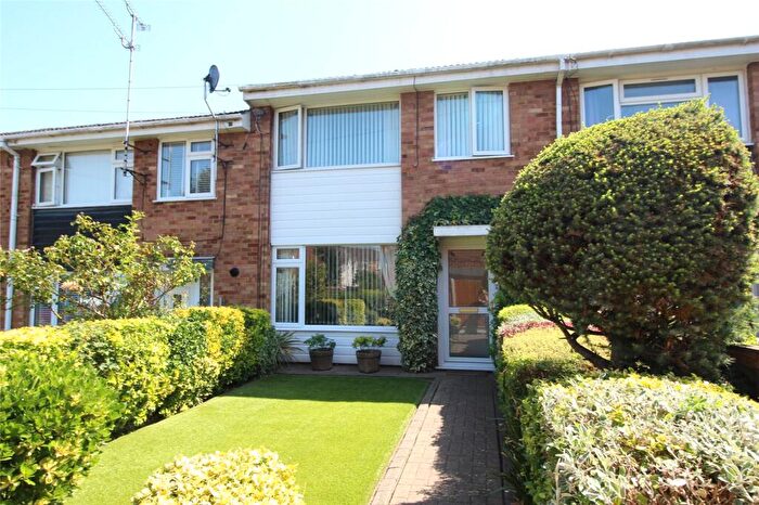 3 Bedroom Terraced House For Sale In Heather Close, Sittingbourne, Kent, ME10