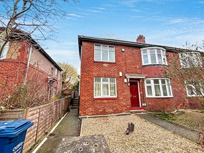 2 Bedroom Flat To Rent In Strathmore Road, Gosforth, Newcastle Upon Tyne, NE3