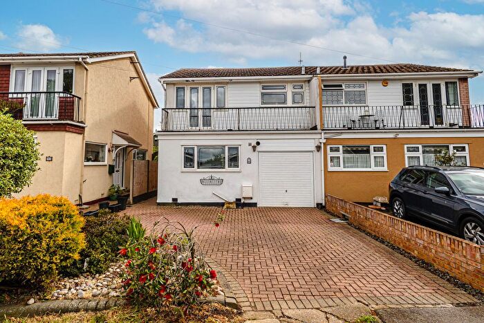 3 Bedroom Semi Detached House For Sale In Green Lane, Leigh-On-Sea, SS9