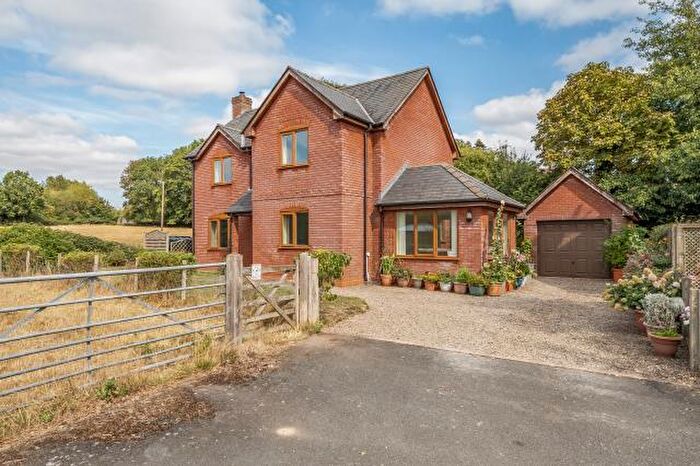 3 Bedroom Detached House For Sale In Ty Celyn, Winforton, Hereford, HR3