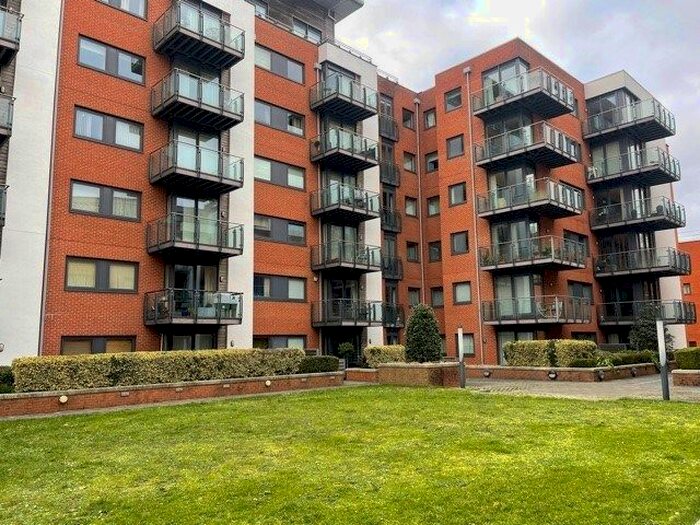 1 Bedroom Flat To Rent In Channel Way, Southampton, SO14