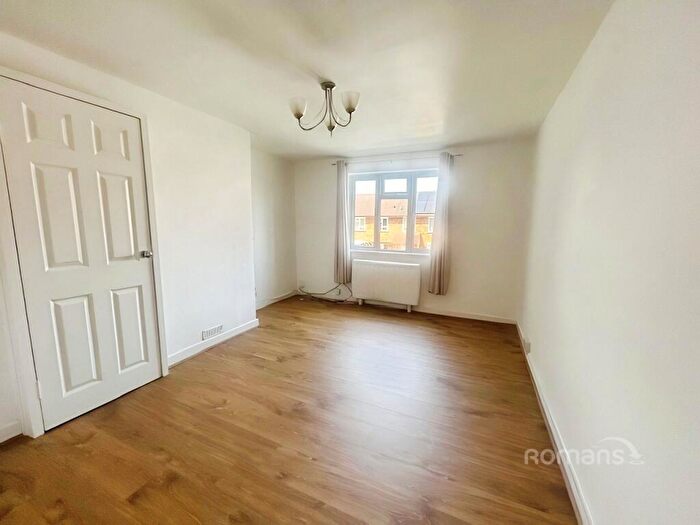 1 Bedroom Flat To Rent In Suffolk Road, Maidenhead, SL6