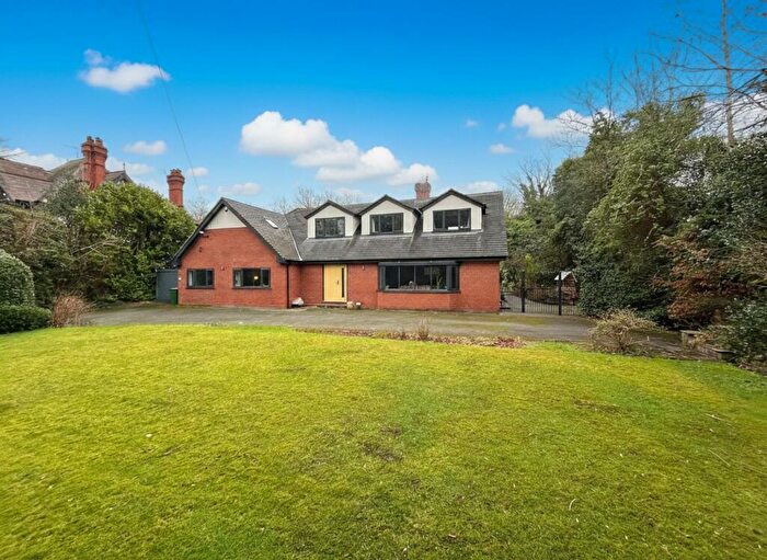 5 Bedroom Detached House For Sale In Westminster Road, Eccles, M30