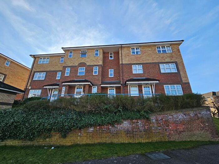 2 Bedroom Apartment To Rent In Earls Meade, Luton, LU2