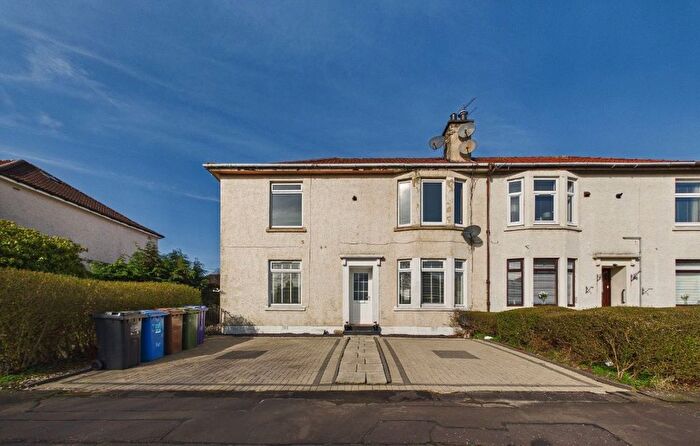 2 Bedroom Flat For Sale In Lochlibo Avenue, Glasgow, Lanarkshire, G13