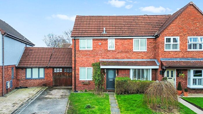 3 Bedroom Semi-Detached House For Sale In Braemar Close, Fearnhead, WA2