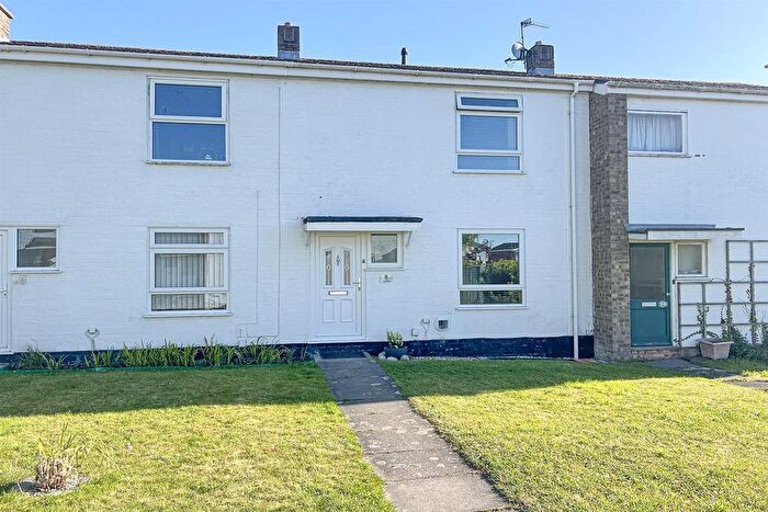 3 Bedroom Terraced House For Sale In Priory Close, Burwell, Cambridge, CB25