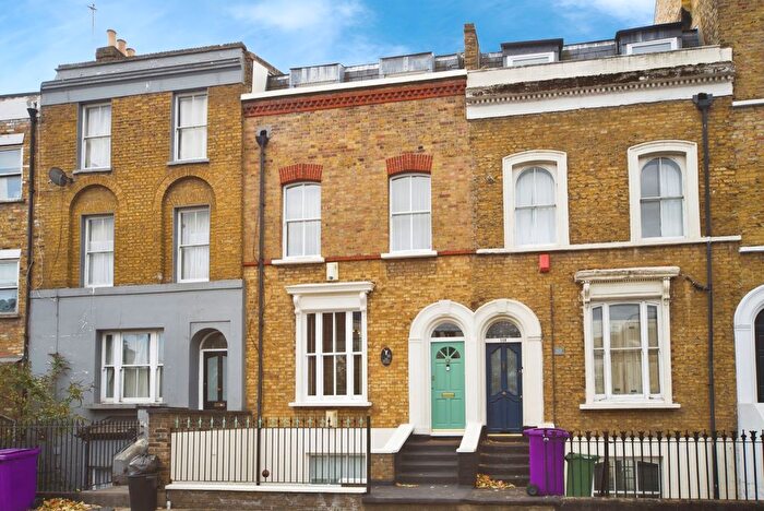 3 Bedroom Terraced House For Sale In Grove Road, London, E3