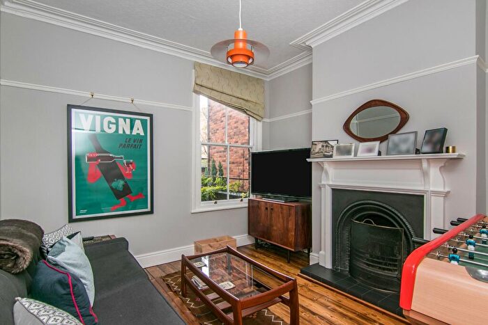 4 Bedroom Terraced House To Rent In Halkyn Road, Hoole, Chester, CH2