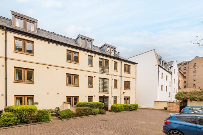 2 Bedroom Flat For Sale In C/ West Silvermills Lane, Stockbridge, Edinburgh, EH3