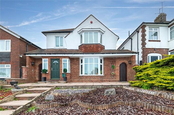 4 Bedroom Detached House To Rent In Stockingstone Road, Luton, LU2