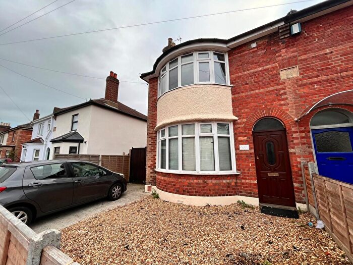 5 Bedroom House To Rent In Malmesbury Park Road, Bournemouth, BH8