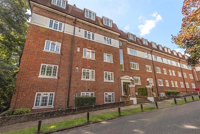 1 Bedroom Flat To Rent In Herga Court, Sudbury Hill, Harrow On The Hill, HA1