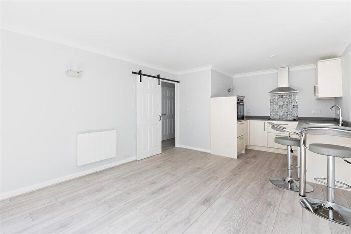 1 Bedroom Apartment To Rent In London Road, Bicester, OX26