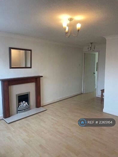 1 Bedroom Maisonette To Rent In Conifer Close, Waltham Cross, EN7