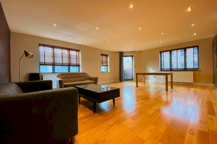 2 Bedroom Flat To Rent In Ferdinand Street, Camden, NW1