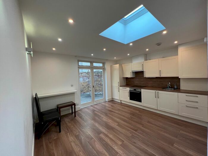 1 Bedroom Flat To Rent In Archway Close, Archway Road, London, N19