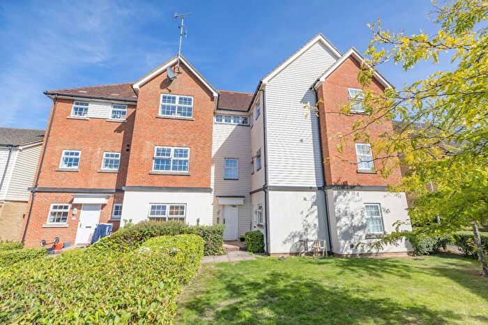 2 Bedroom Flat For Sale In Homersham, Canterbury, Kent, CT1