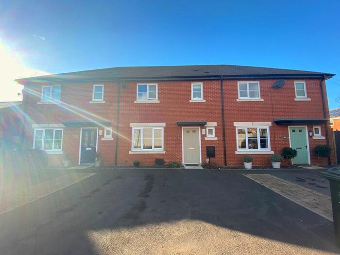 3 Bedroom Terraced House To Rent In Lawnspool Drive, Kempsey, Worcester, WR5