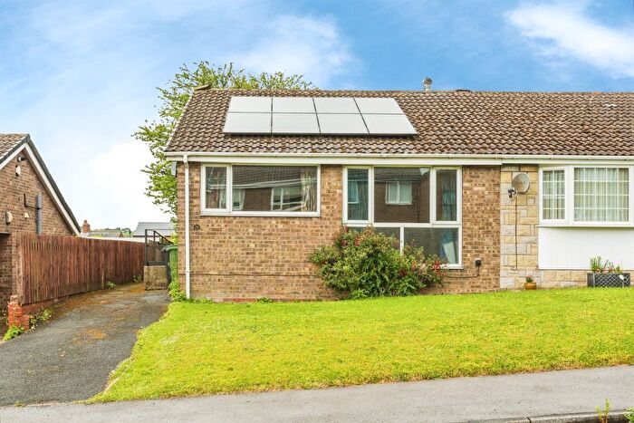 2 Bedroom Semi Detached Bungalow For Sale In Rutland Road, Flockton, Wakefield, WF4