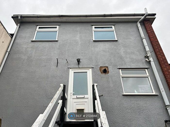 3 Bedroom Maisonette To Rent In Wolverhampton Road, Stafford, ST17