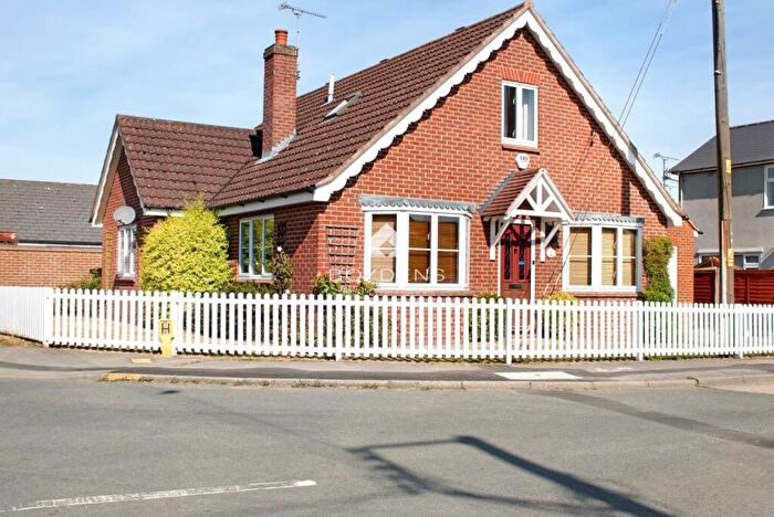 3 Bedroom Detached Bungalow To Rent In Elwin Road, Tiptree, CO5