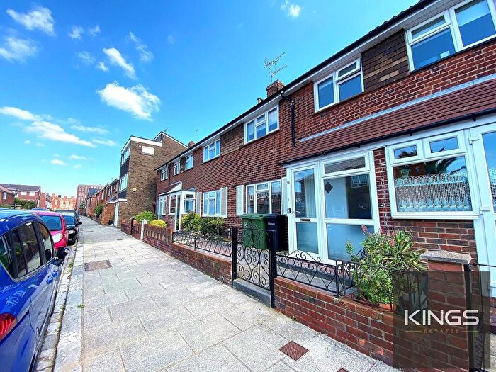 3 Bedroom Terraced House To Rent In St Thomas Street, Old Portsmouth, PO1