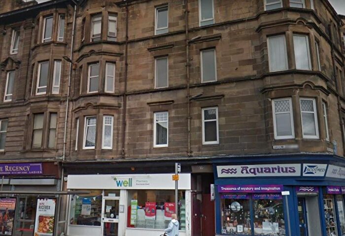 2 Bedroom Flat To Rent In Broomlands Street, Paisley, PA1