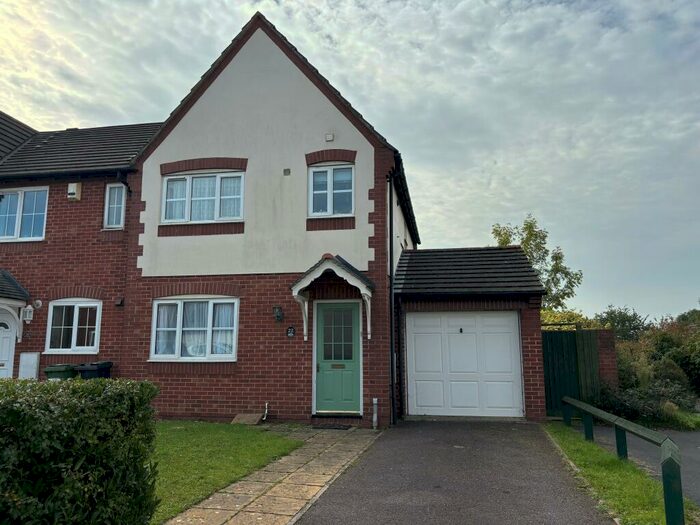 3 Bedroom House To Rent In Lords Way, Exeter, EX2