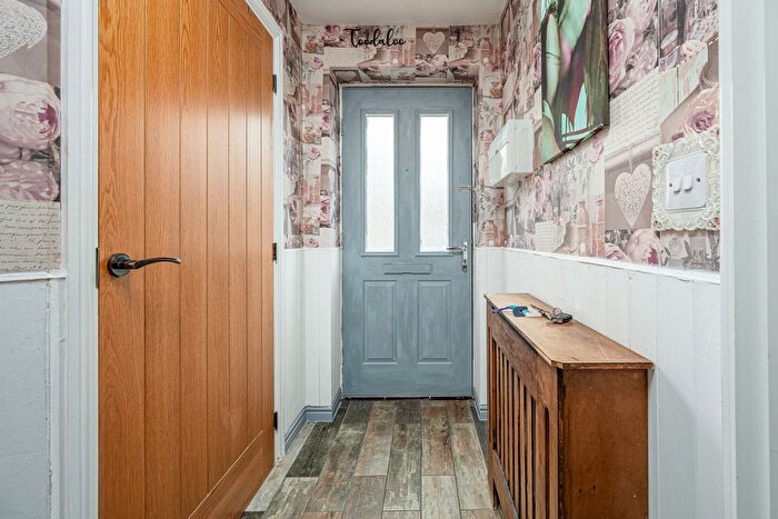 3 Bedroom End Of Terrace House For Sale In Greenfields Drive, Newport, TF10