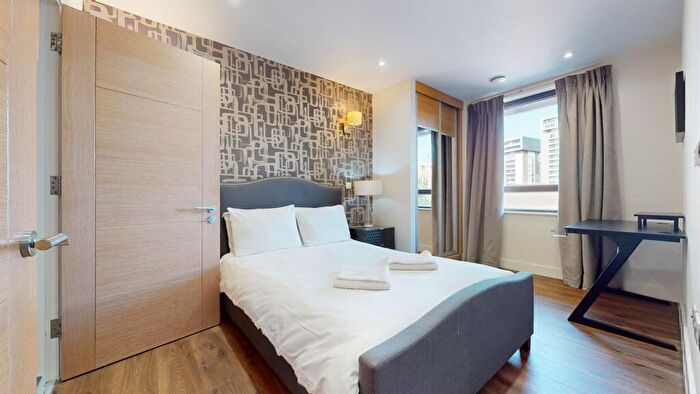 2 Bedroom Flat To Rent In Back Church Lane, London, E1