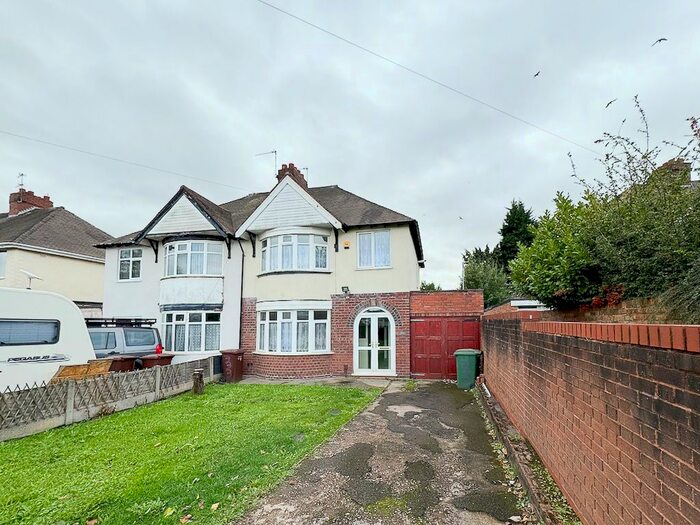 3 Bedroom Semi-Detached House To Rent In Wolverhampton Road West, Willenhall, West Midlands, WV13