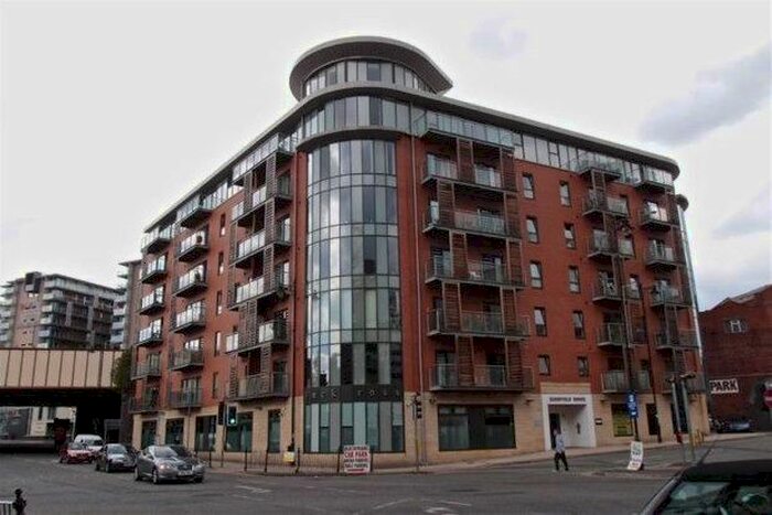 2 Bedroom Flat To Rent In Barnfield House, Salford, M3