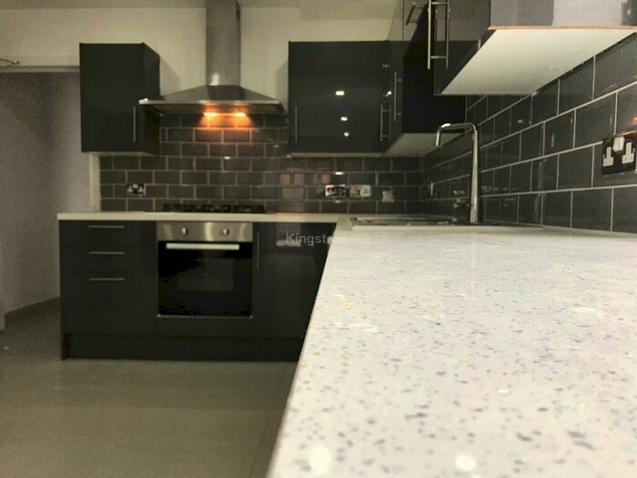 6 Bedroom Terraced House To Rent In May Street, Cathays, Cardiff, CF24