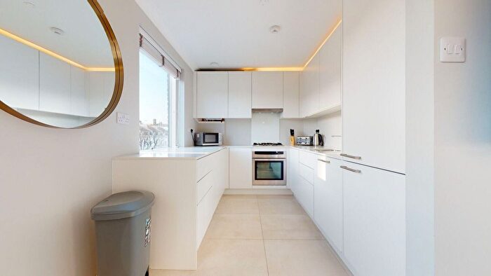 2 Bedroom Flat To Rent In Fulham Road, South Kensington, SW3