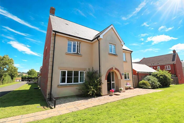 5 Bedroom Detached House For Sale In Skylark Road, Melksham, SN12
