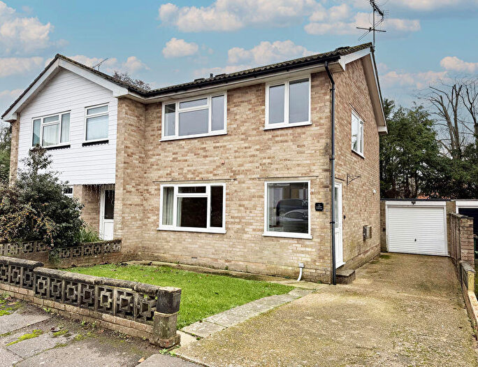 3 Bedroom Semi-Detached House To Rent In Lower Faircox, Henfield, BN5