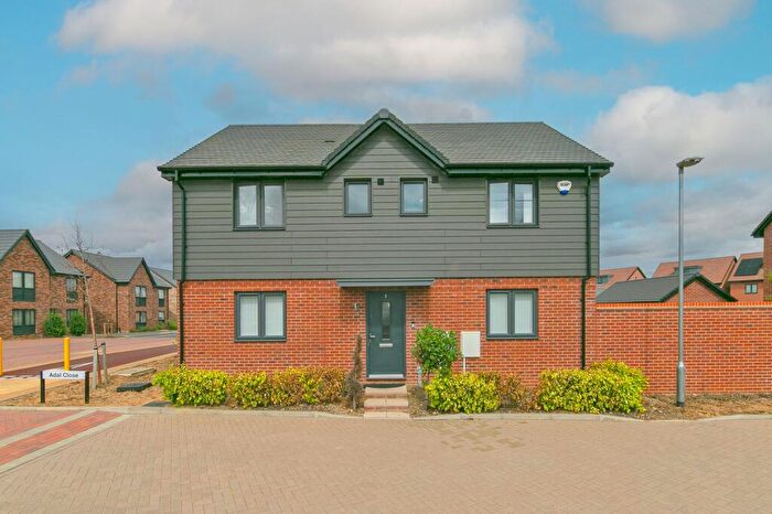4 Bedroom Detached House For Sale In Adal Close, Whitehouse, MK8