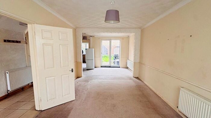 3 Bedroom Terraced House To Rent In Ampleforth Road, London, SE2