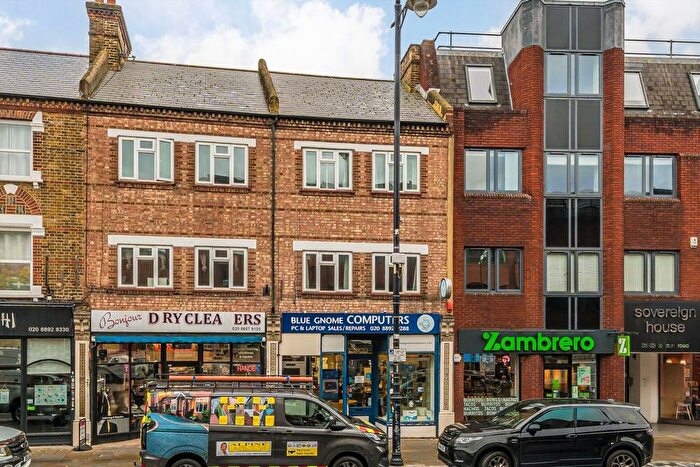 4 Bedroom Flat To Rent In London Road, Twickenham, TW1
