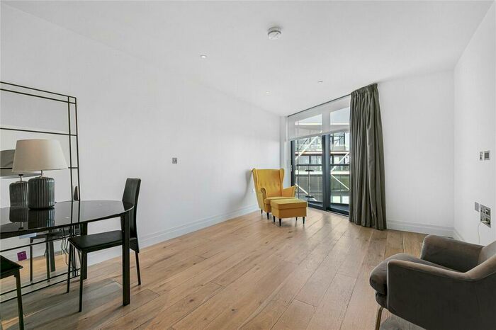 2 Bedroom Apartment To Rent In One Riverlight Quay, London, SW11