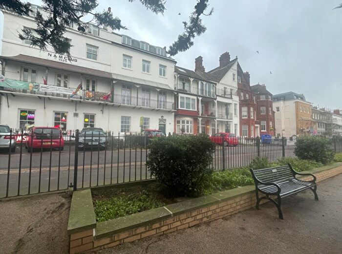 2 Bedroom Apartment To Rent In Royal Terrace, Southend-on-Sea, Essex, SS1