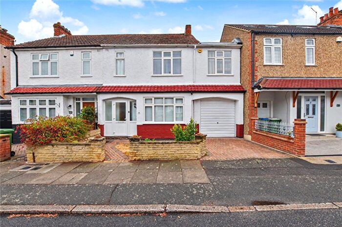 5 Bedroom Semi Detached House For Sale In Palmeira Road, Bexleyheath, DA7