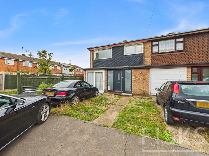 3 Bedroom End Of Terrace House For Sale In Southwalters, Canvey Island, SS8